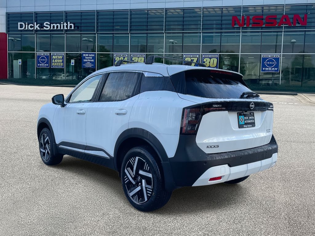 2026 Nissan Kicks SV photo 3