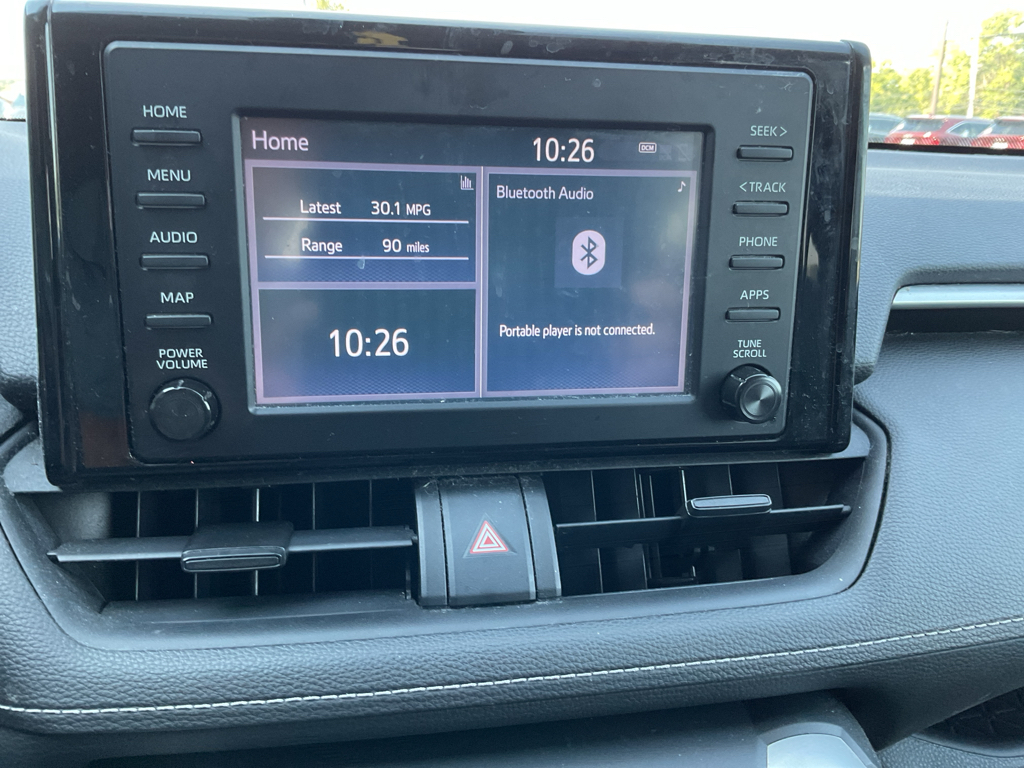 2019 Toyota RAV4 LE photo 16