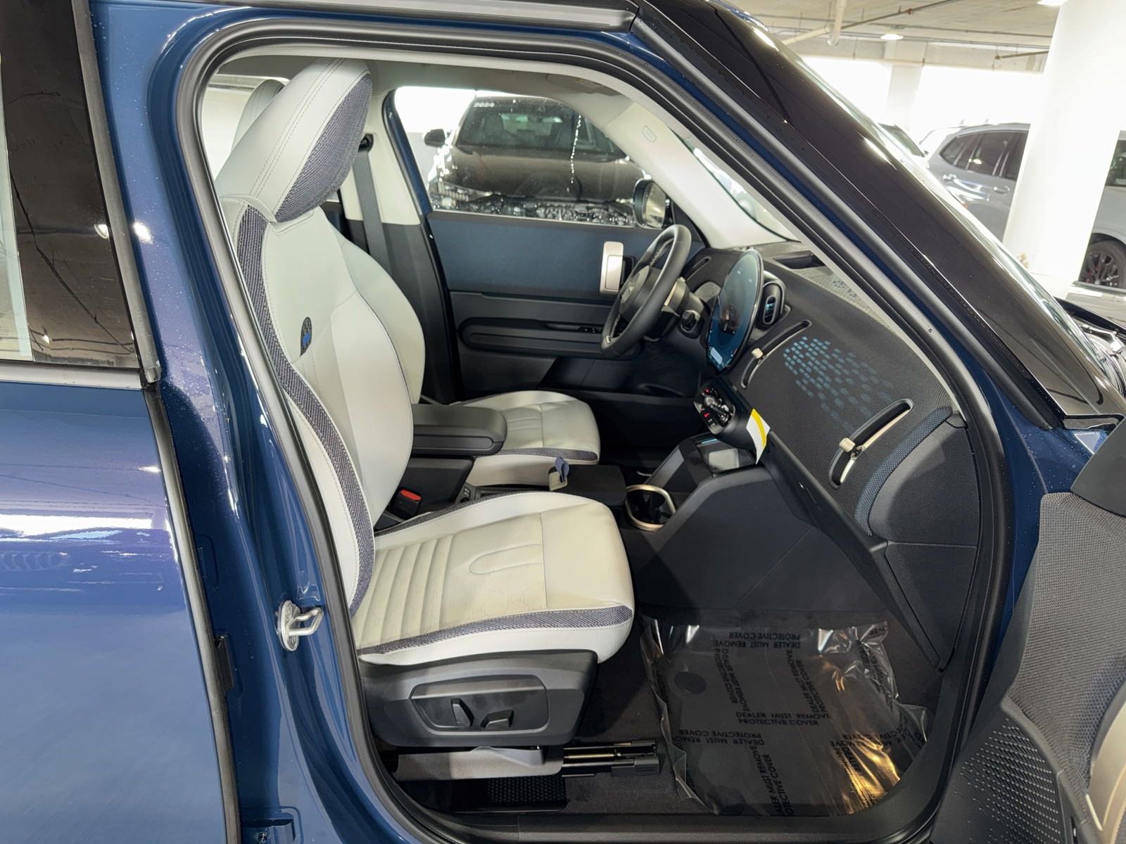 2025 Mini Countryman ALL4 Signature photo 9