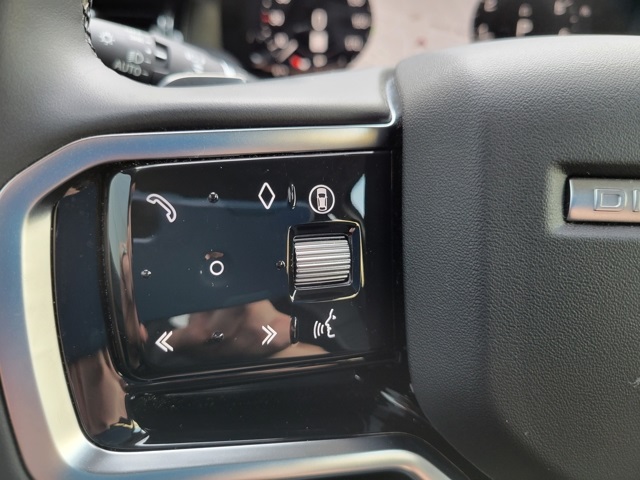 2024 Land Rover Discovery Sport S photo 27