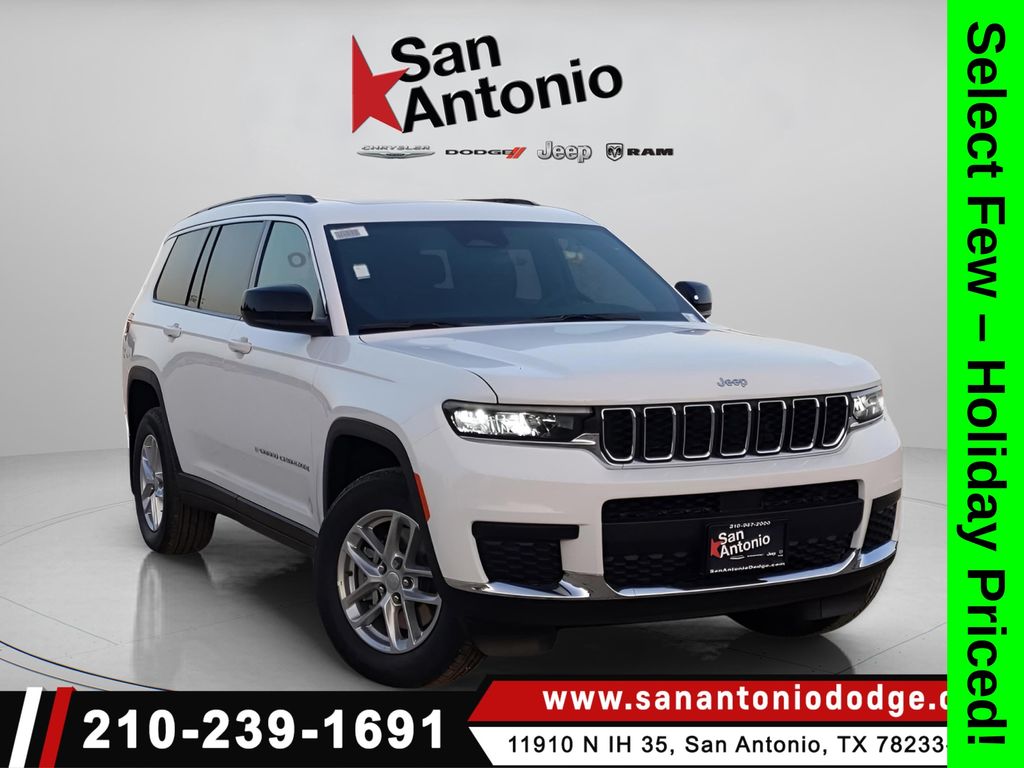 2025 Jeep Grand Cherokee L Laredo's photo