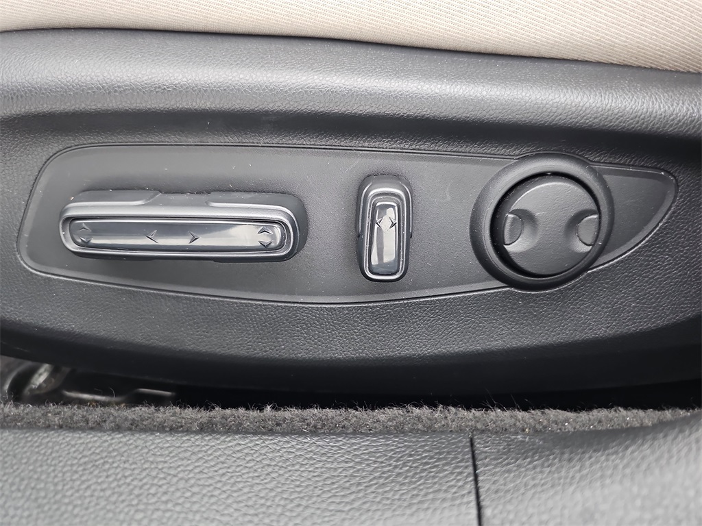 2023 Honda Accord EX photo 25