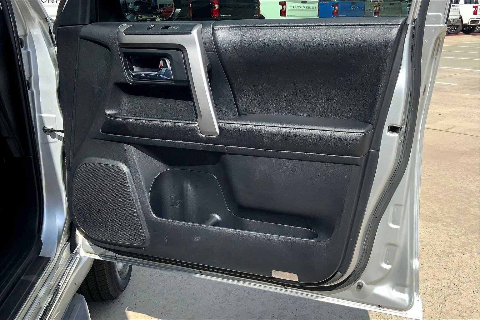 2014 Toyota 4Runner Limited photo 21