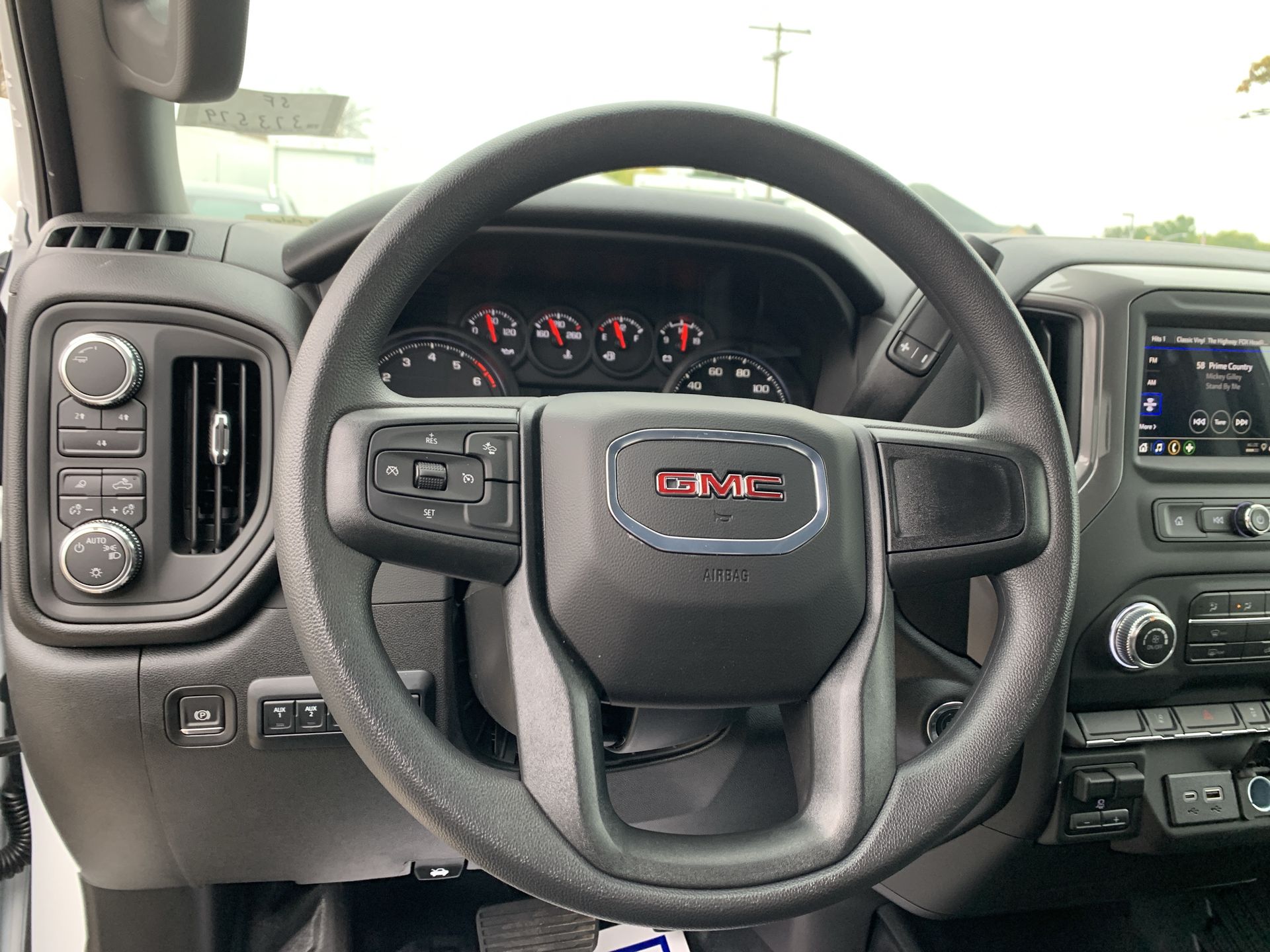 2025 Gmc Sierra 2500 HD Pro photo 2