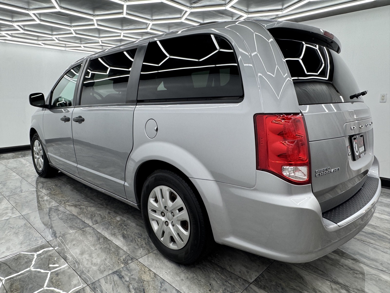 2019 Dodge Grand Caravan SE photo 4