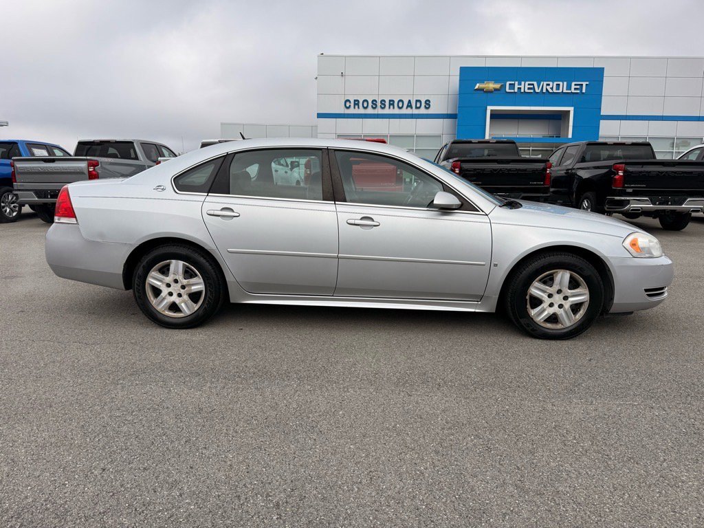 2009 Chevrolet Impala LS photo 4