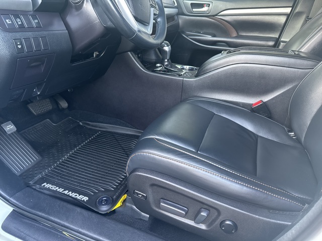 2018 Toyota Highlander XLE photo 22