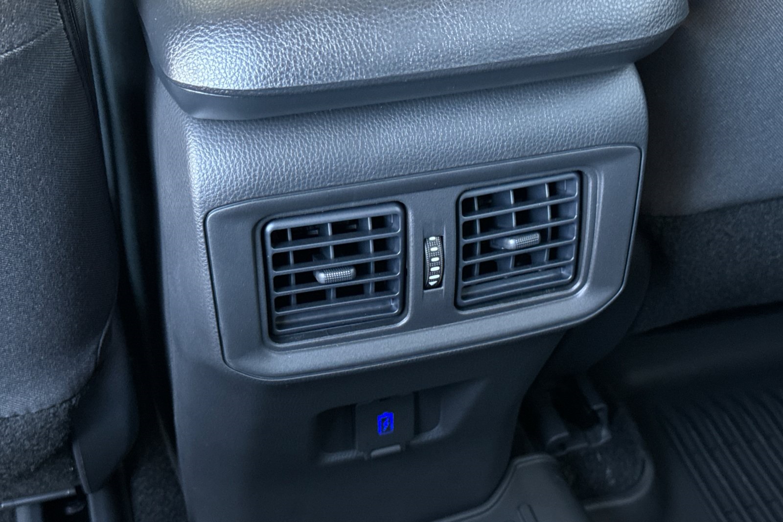 2025 Toyota RAV4 LE photo 14