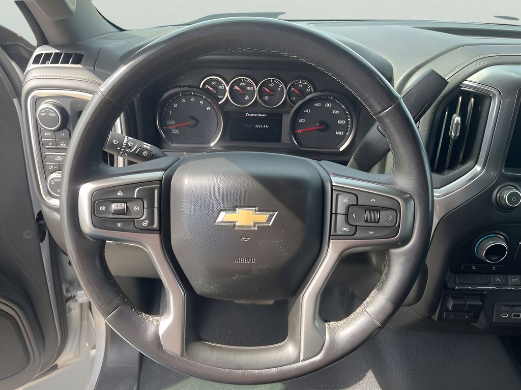 2021 Chevrolet Silverado 1500 LT photo 9