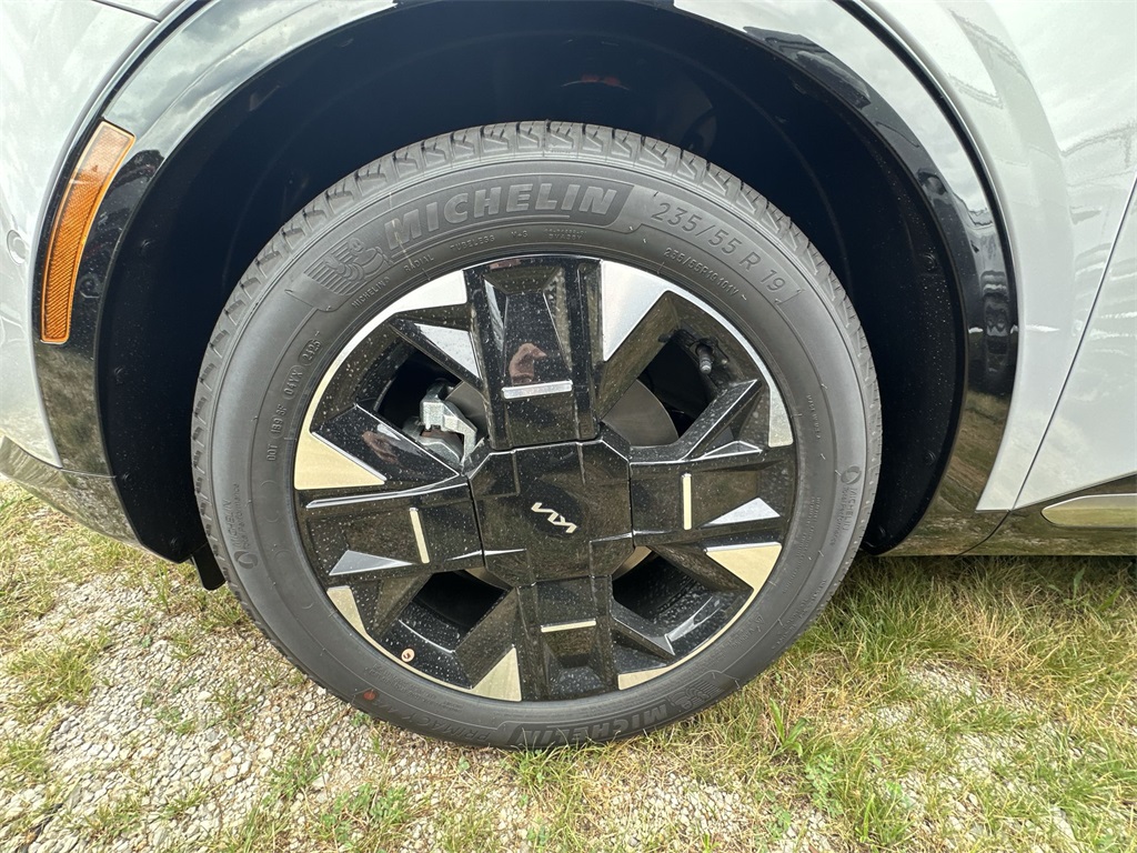 2026 Kia Sportage photo 2