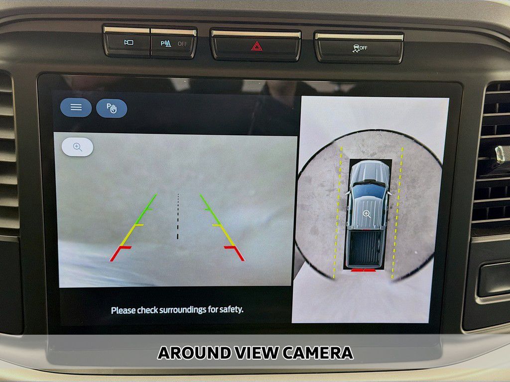 2023 Ford F-150 Lightning XLT photo 2