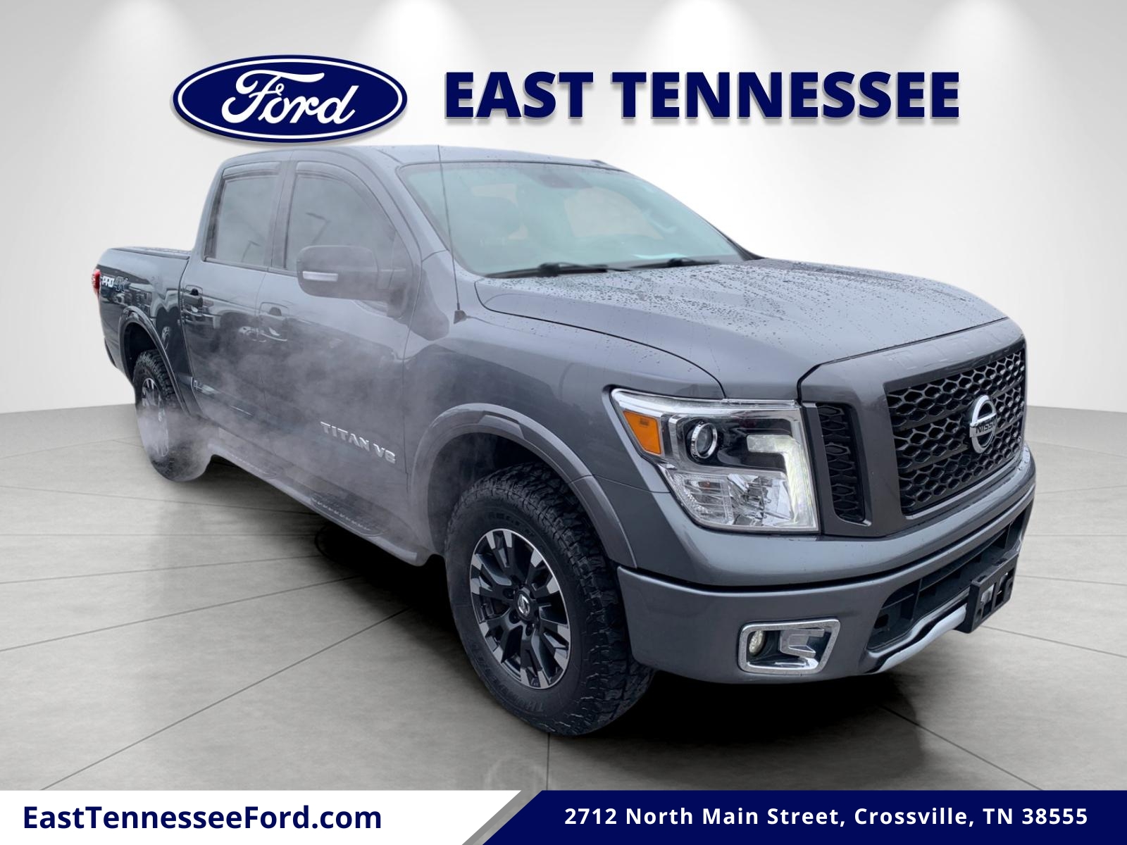 2019 Nissan Titan PRO-4X's photo
