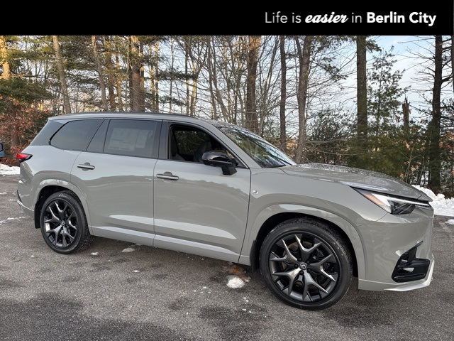 2026 Lexus TX Hybrid's photo