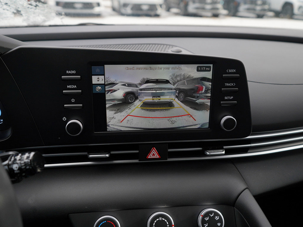 2025 Hyundai Elantra SE photo 22