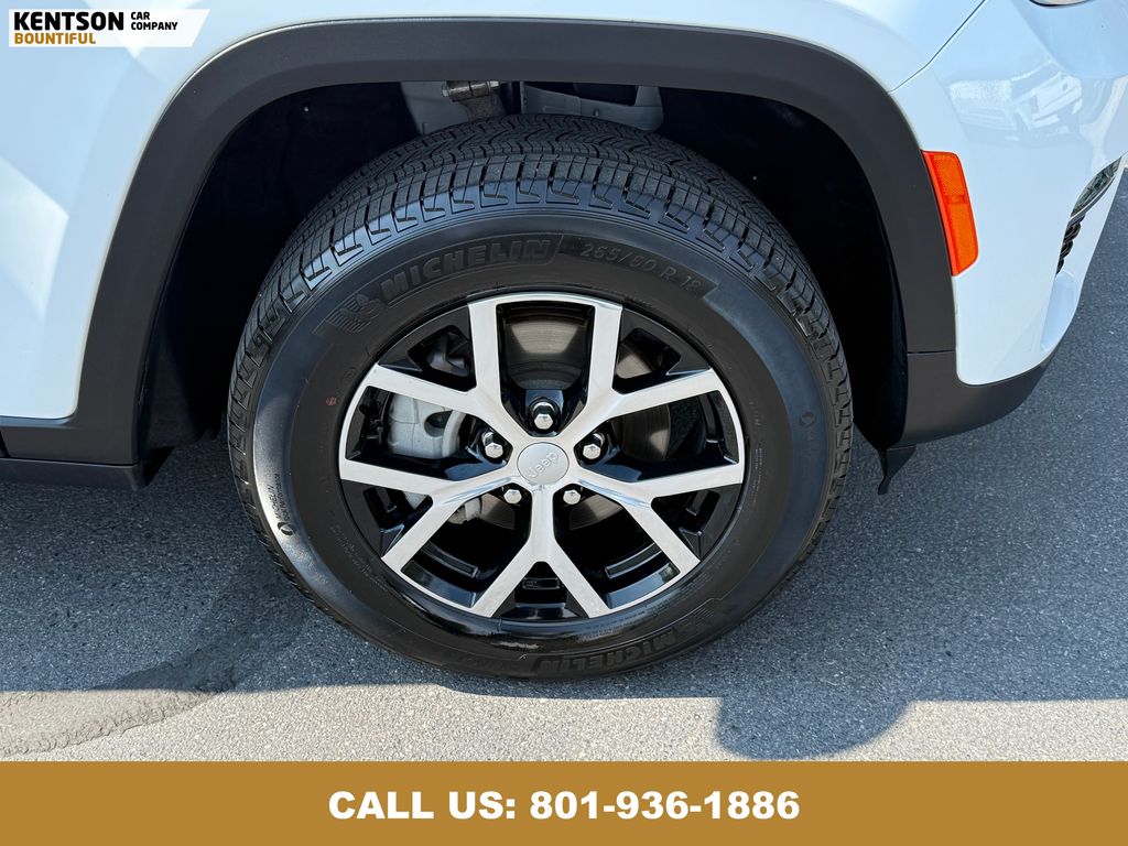 2024 Jeep Grand Cherokee Limited photo 12