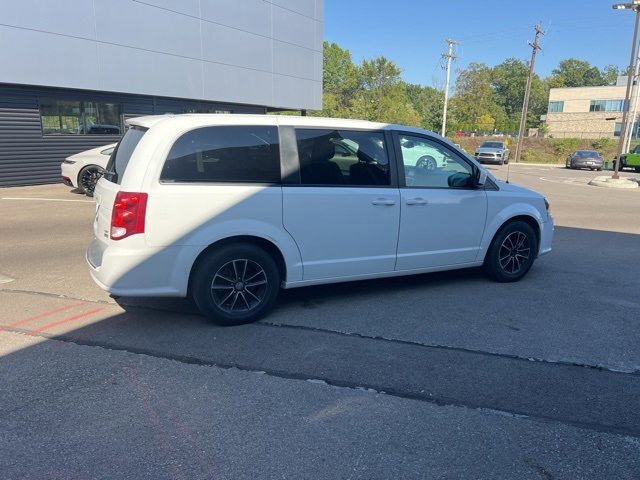 2018 Dodge Grand Caravan GT photo 2
