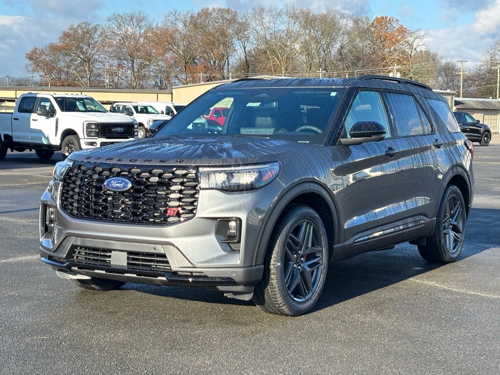 2026 Ford Explorer ST's photo