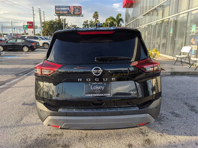 2021 Nissan Rogue SV photo 4