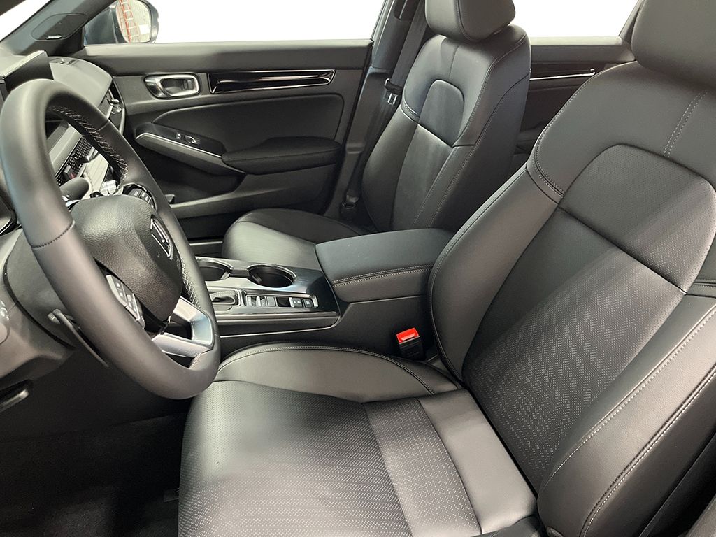 2026 Honda Civic Sport Touring Hybrid photo 12
