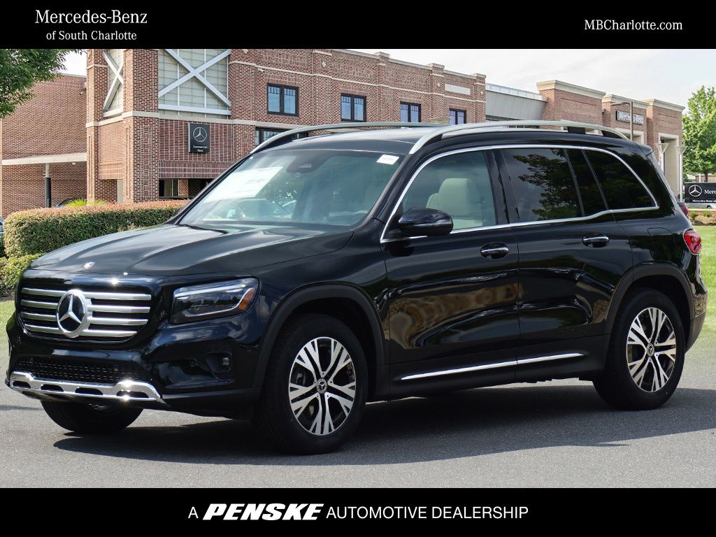 2025 Mercedes-Benz GLB Base's photo