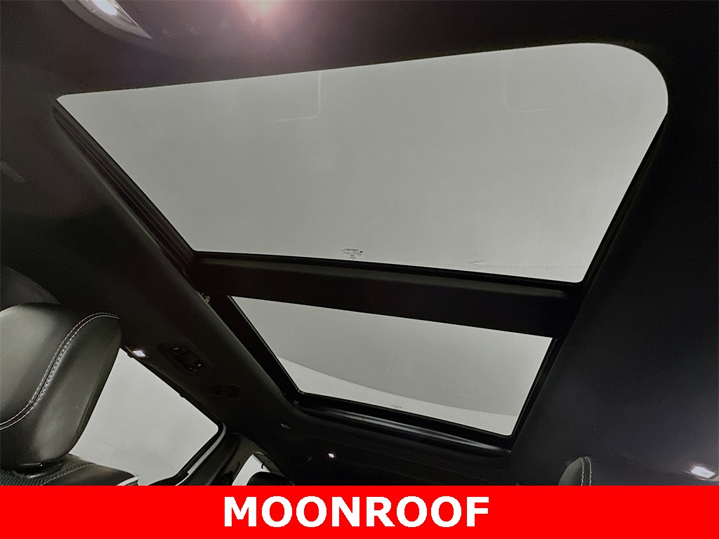 Used 2025 Chrysler Pacifica Limited with VIN 2C4RC1GG2SR561560 for sale in Winona, Minnesota