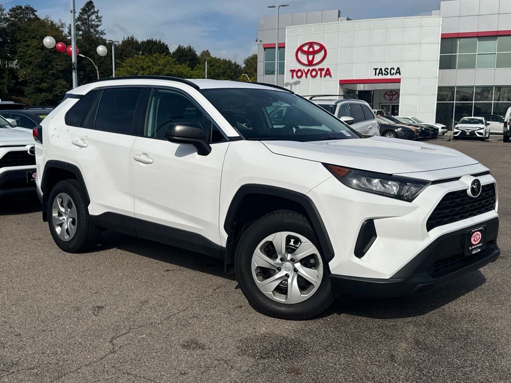 2020 Toyota RAV4 LE