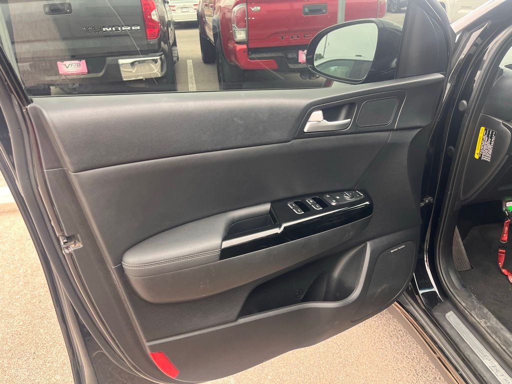 2020 Kia Sportage SX photo 10