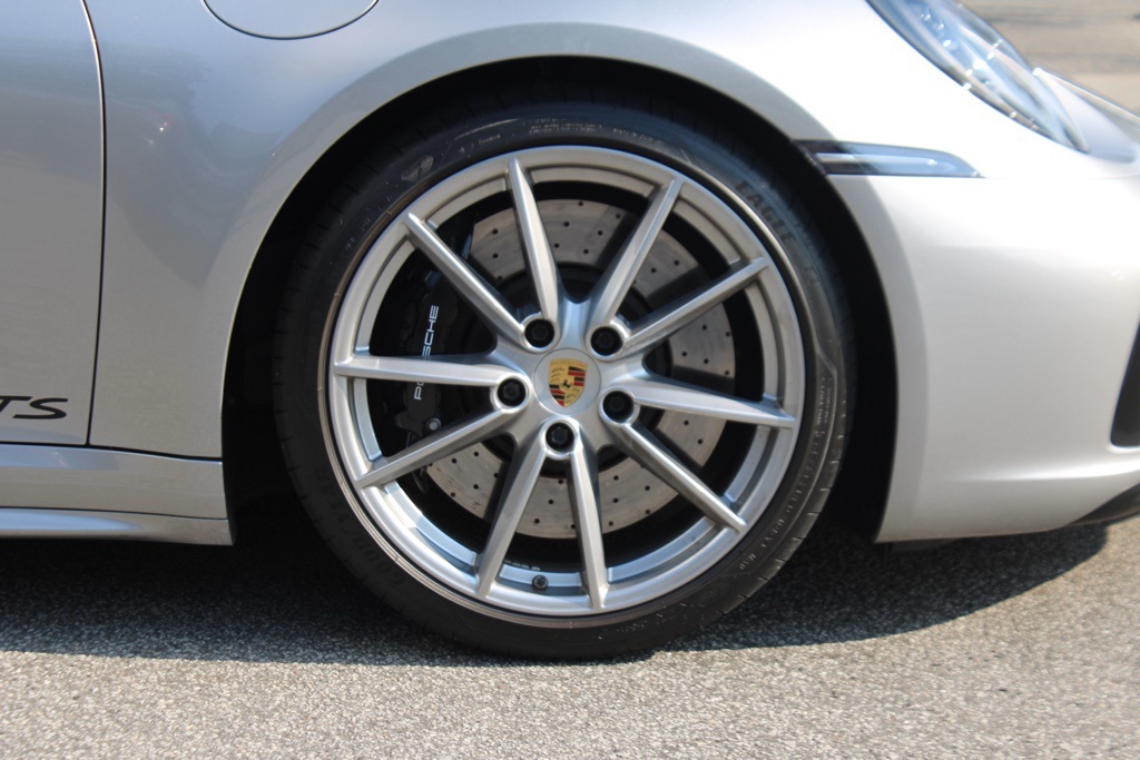 2022 Porsche 911 GTS Coupe photo 15