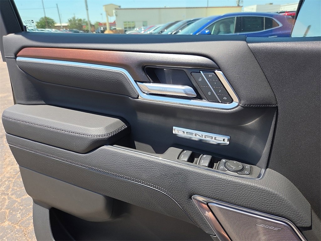 2025 Gmc Sierra 1500 Denali photo 16