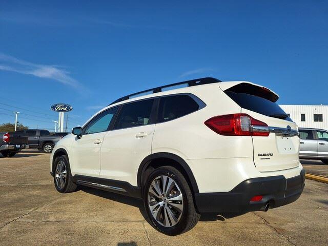 2022 Subaru Ascent Limited photo 3