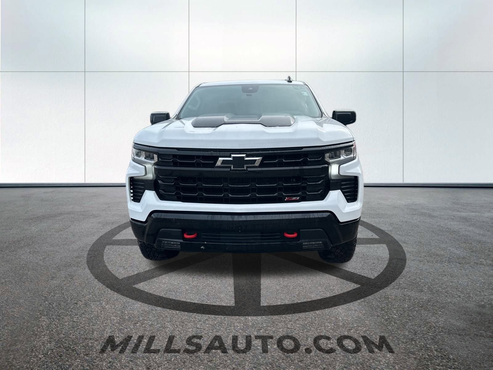 Used 2023 Chevrolet Silverado 1500 LT Trail Boss with VIN 3GCUDFED5PG326306 for sale in Baxter, Minnesota