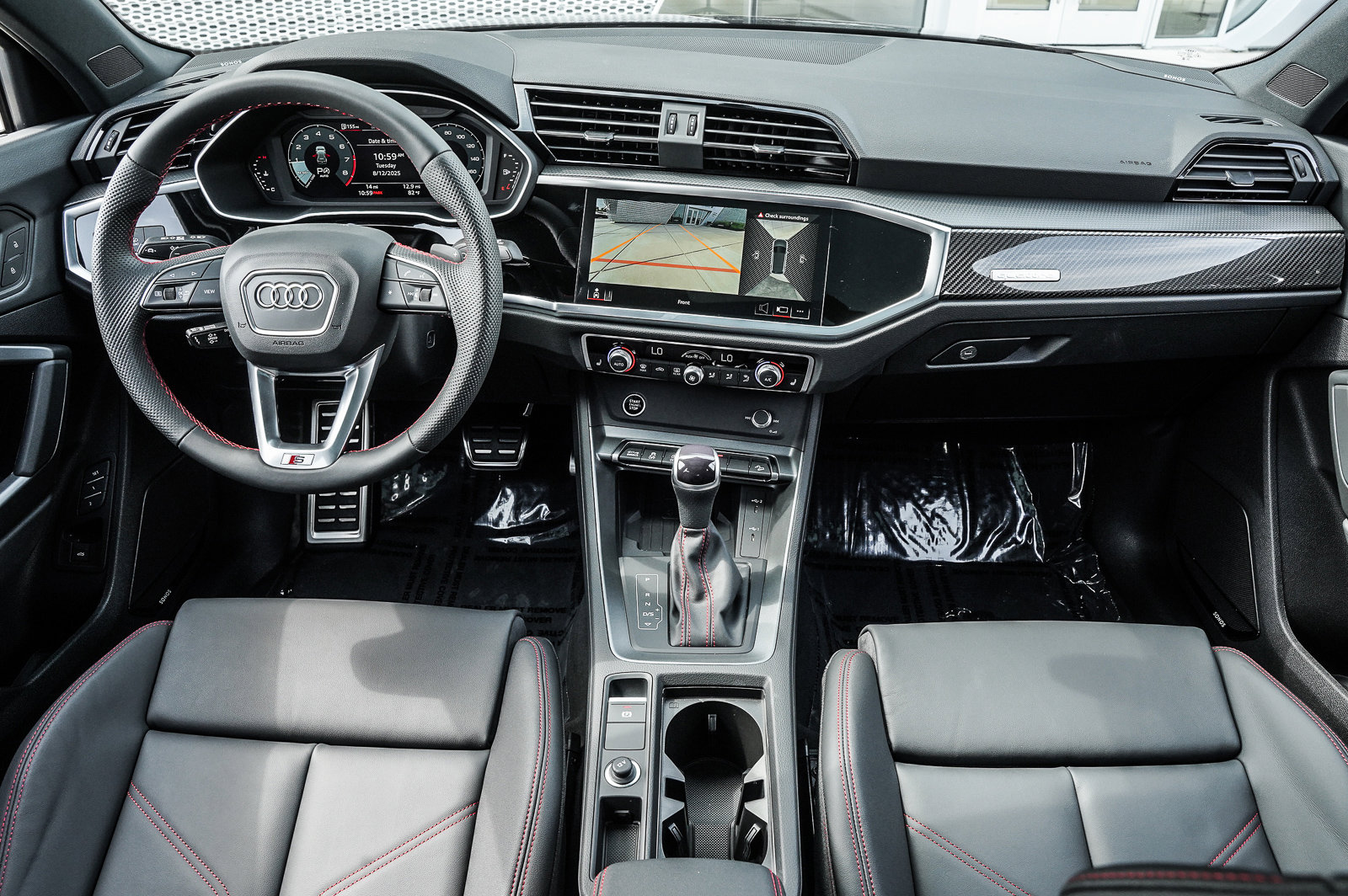 2025 Audi Q3 S line Premium Plus photo 4