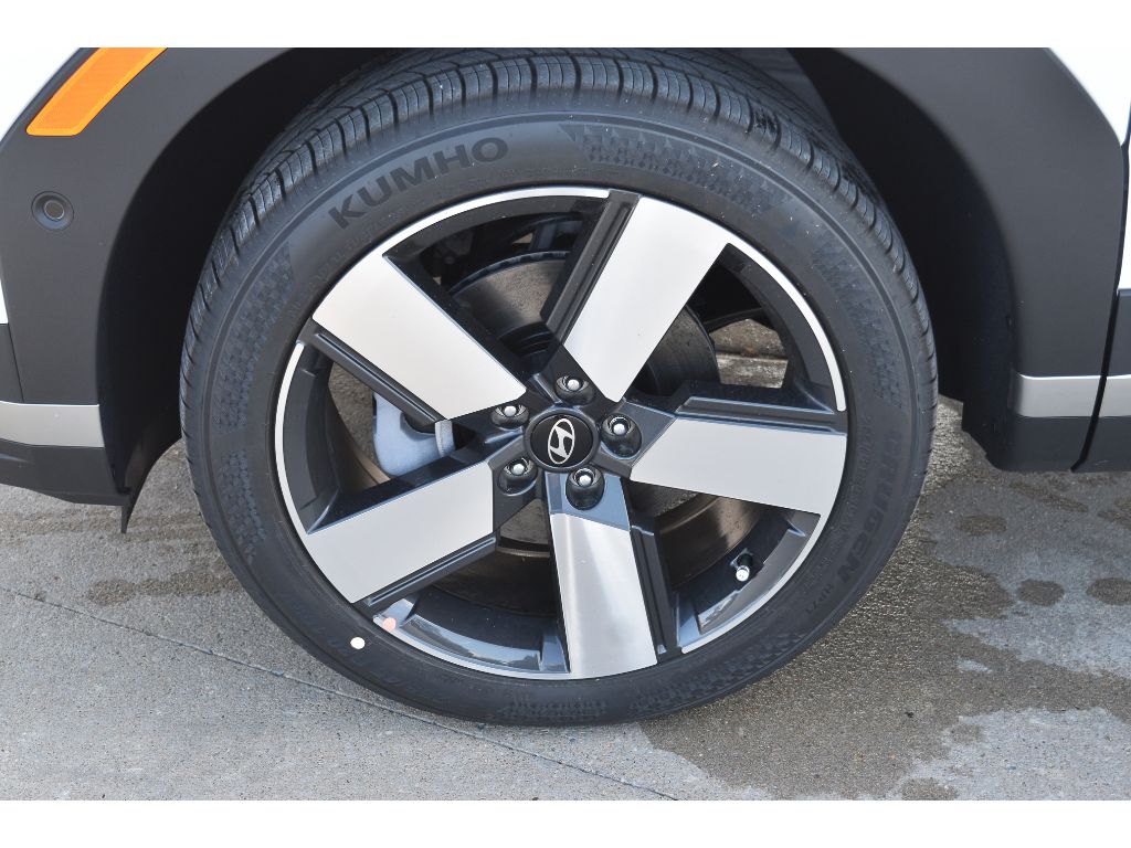 2026 Hyundai Santa Fe Limited photo 3