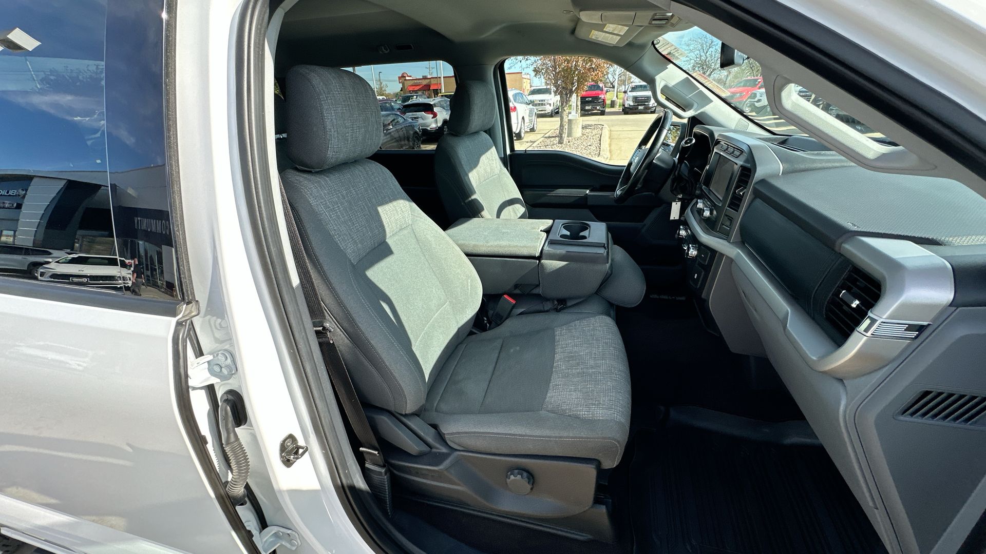 2022 Ford F-150 XLT photo 26