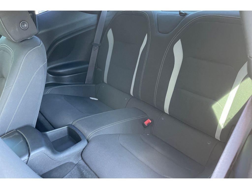 2017 Chevrolet Camaro 1LT photo 14