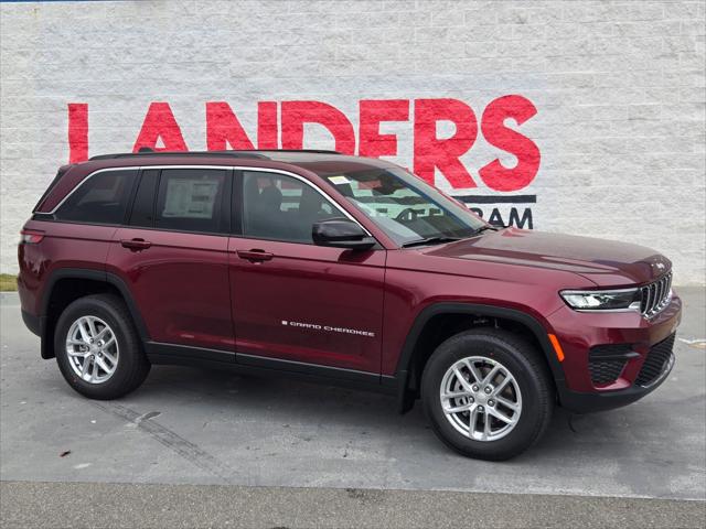 2025 Jeep Grand Cherokee Laredo's photo