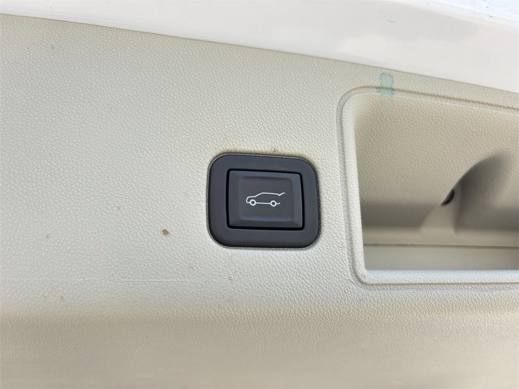 2024 Gmc Terrain Denali photo 13