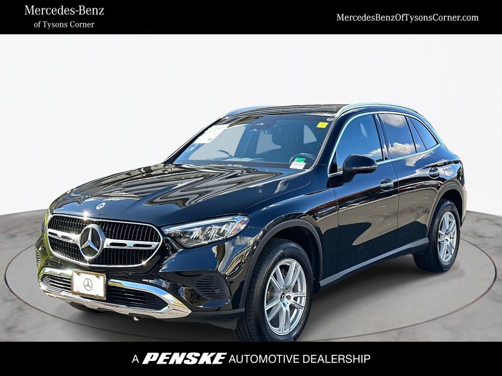 2023 Mercedes-Benz GLC GLC 300's photo