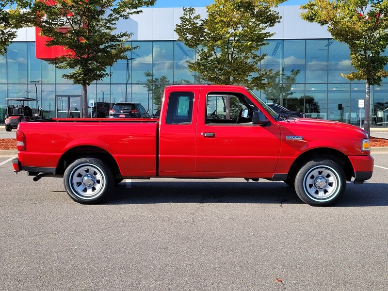 2011 Ford Ranger XLT photo 2