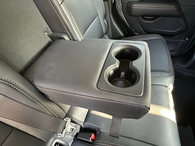 2025 Jeep Gladiator Sport photo 32