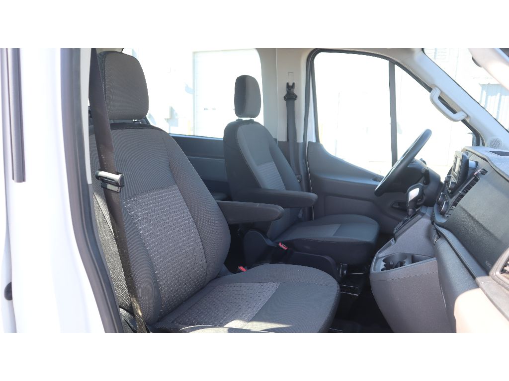 2021 Ford Transit XLT photo 2