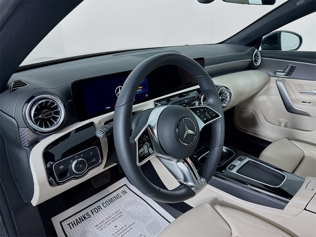 2025 Mercedes Benz CLA 250 4MATIC photo 4