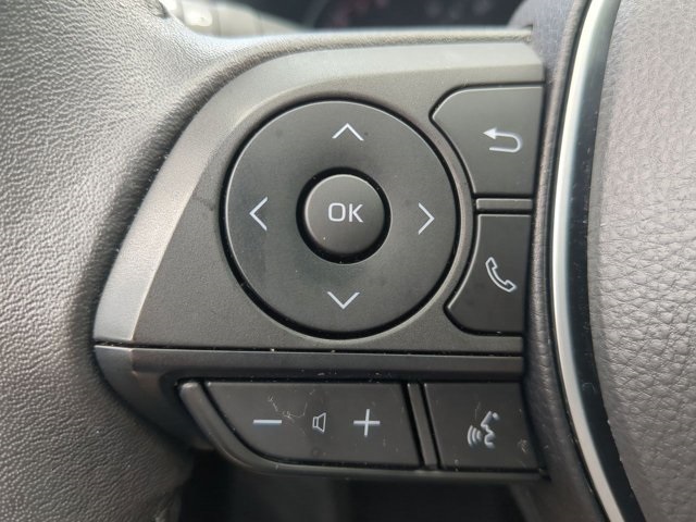 2023 Toyota RAV4 XLE Premium photo 22