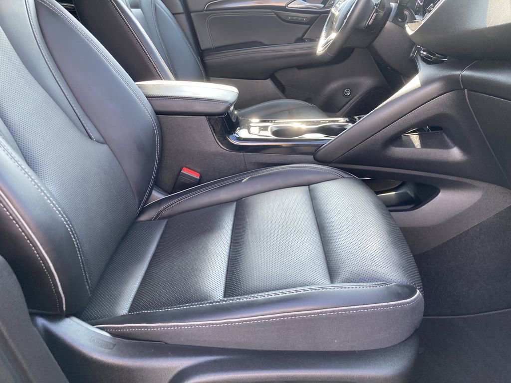 2023 Buick Envision Essence photo 35