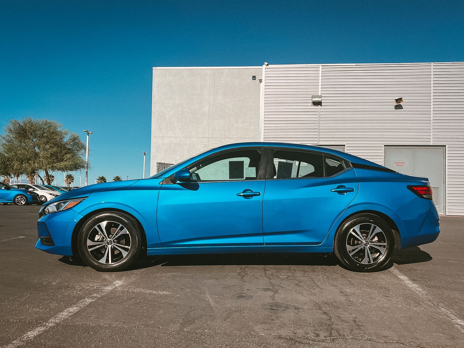 2021 Nissan Sentra SV photo 2