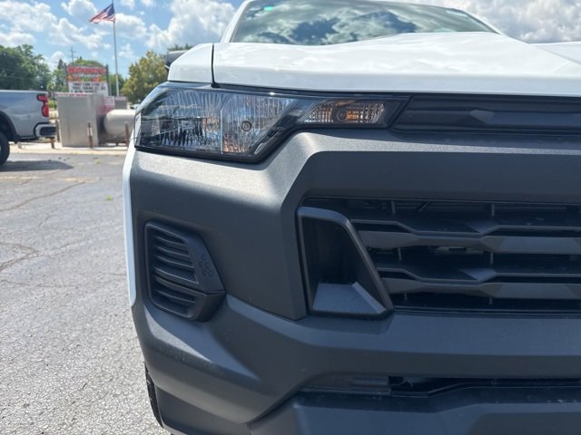 2025 Chevrolet Colorado LT photo 9