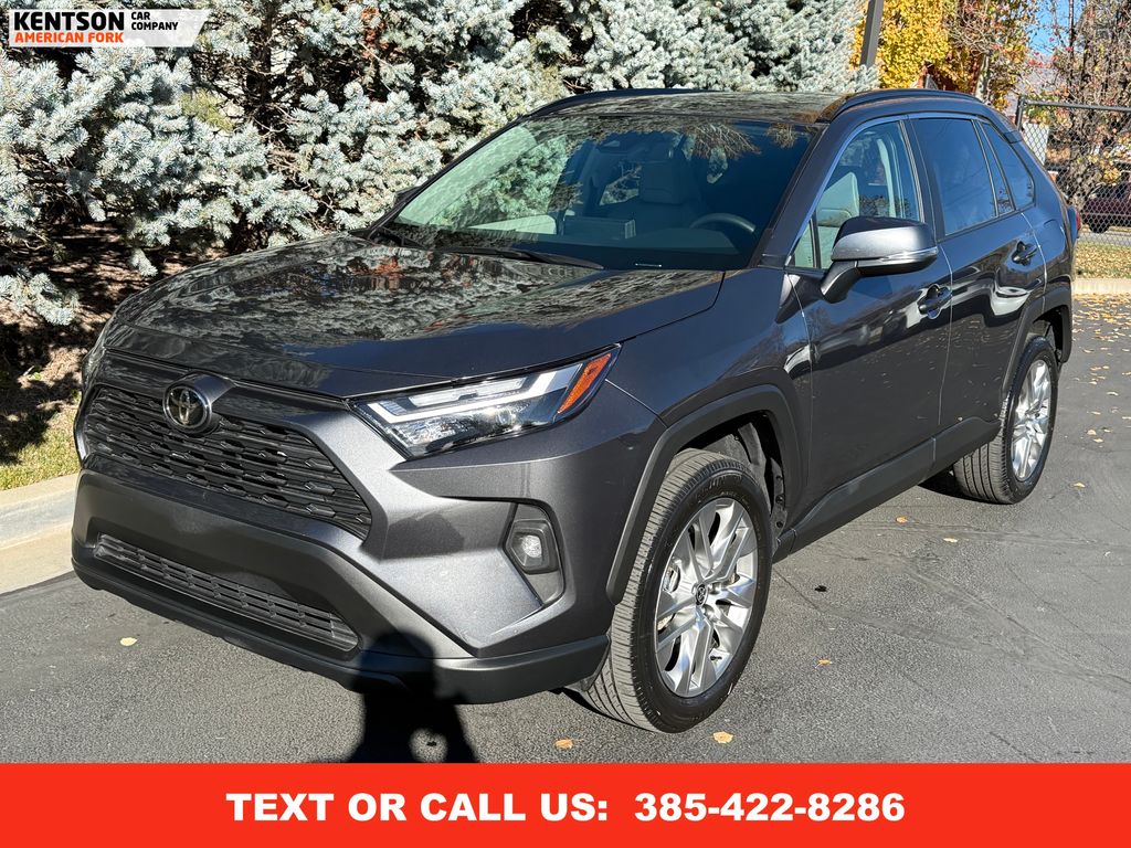 2025 Toyota RAV4 XLE Premium photo 3