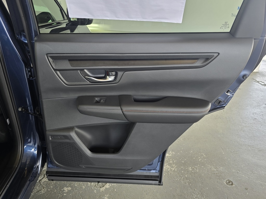 2026 Honda CR-V Hybrid Sport photo 30