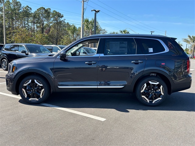 2025 Kia Telluride S photo 3