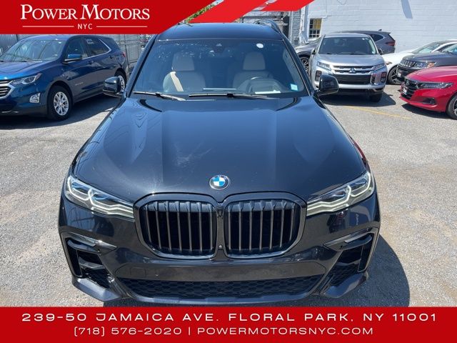 2021 Bmw X7 M50i photo 2